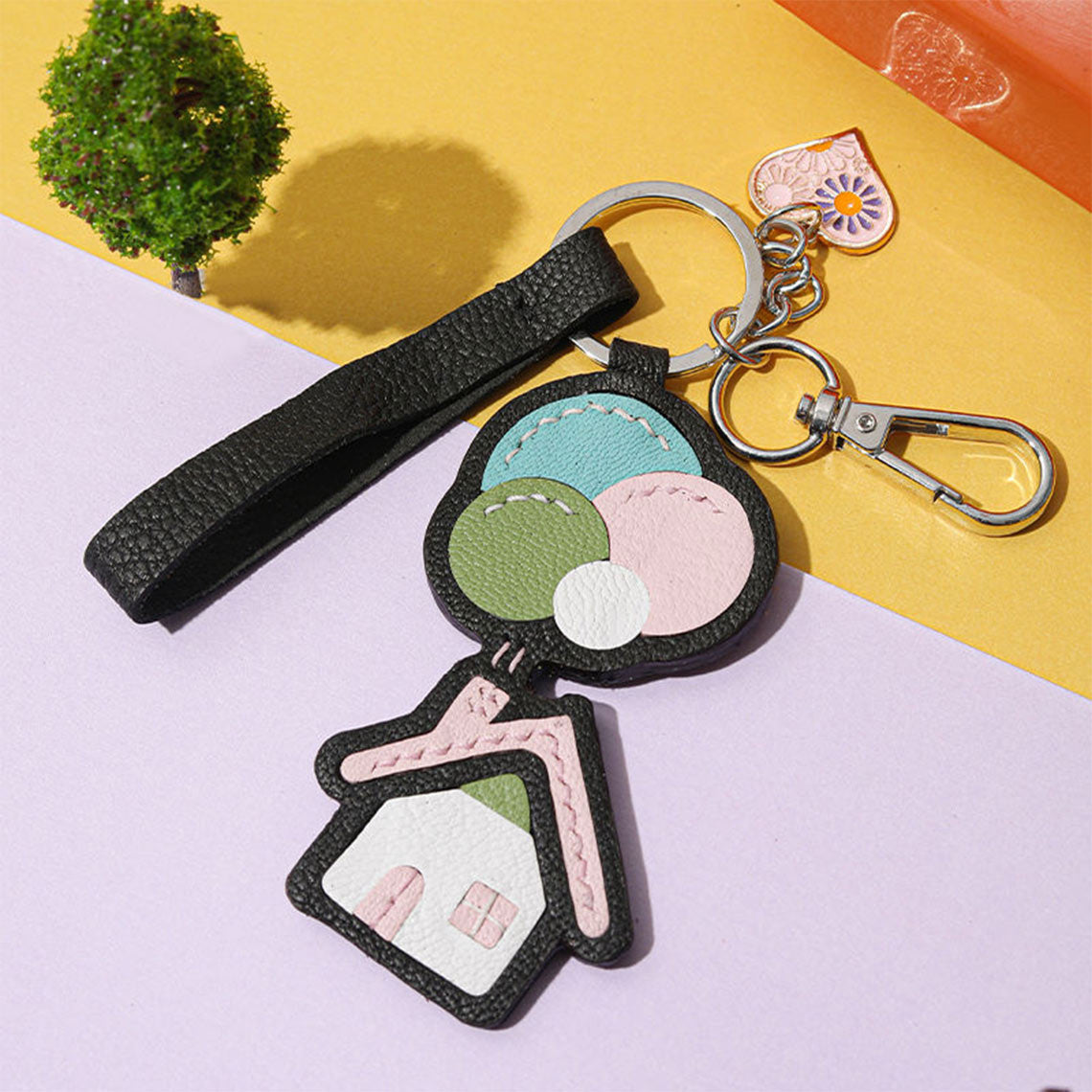 CUCUBIRD CUCUBIRD Leather Dream House Charm Keychain DIY Kits Pink