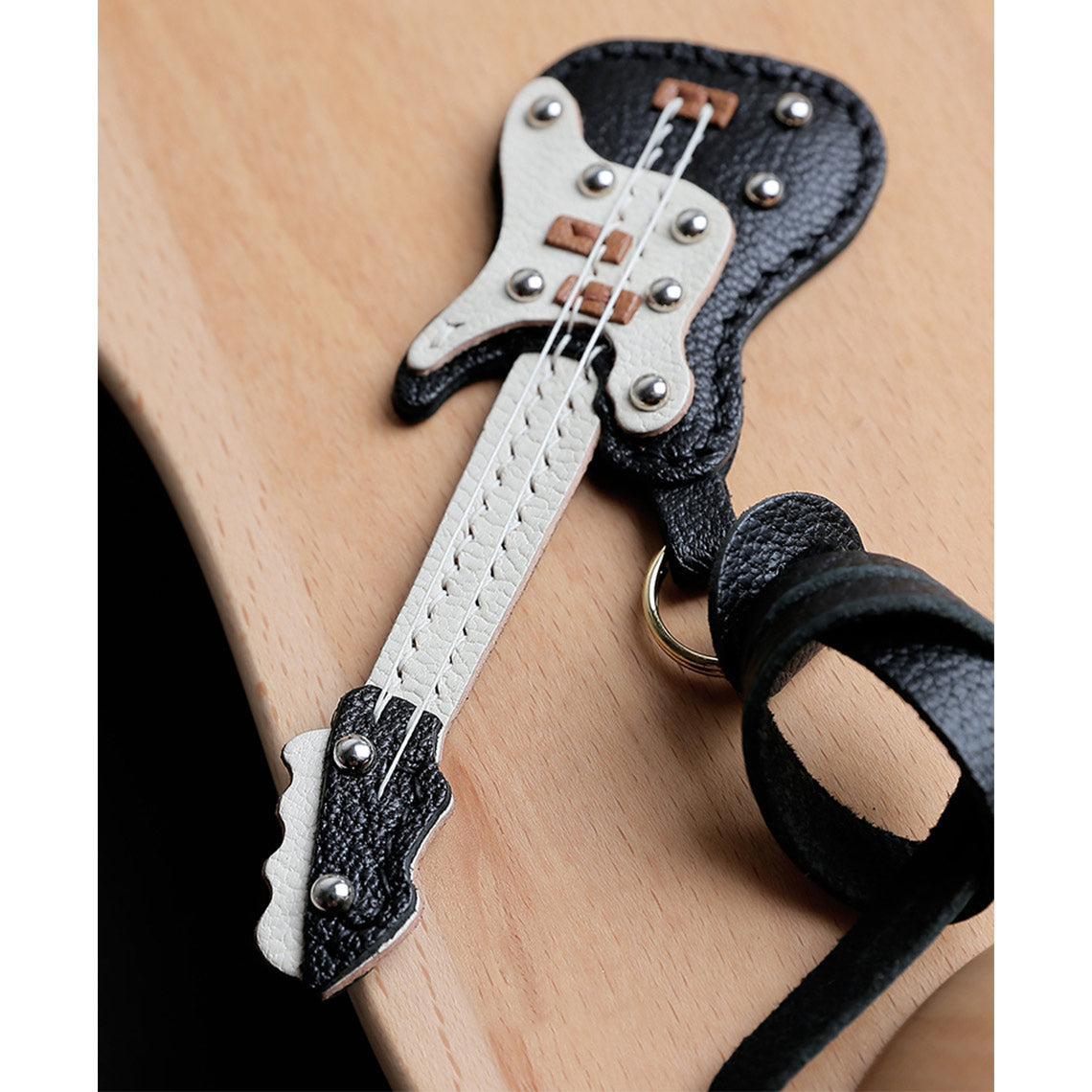 CUCUBIRD POPSEWING® Leather Guitar Design Keychain DIY Kit