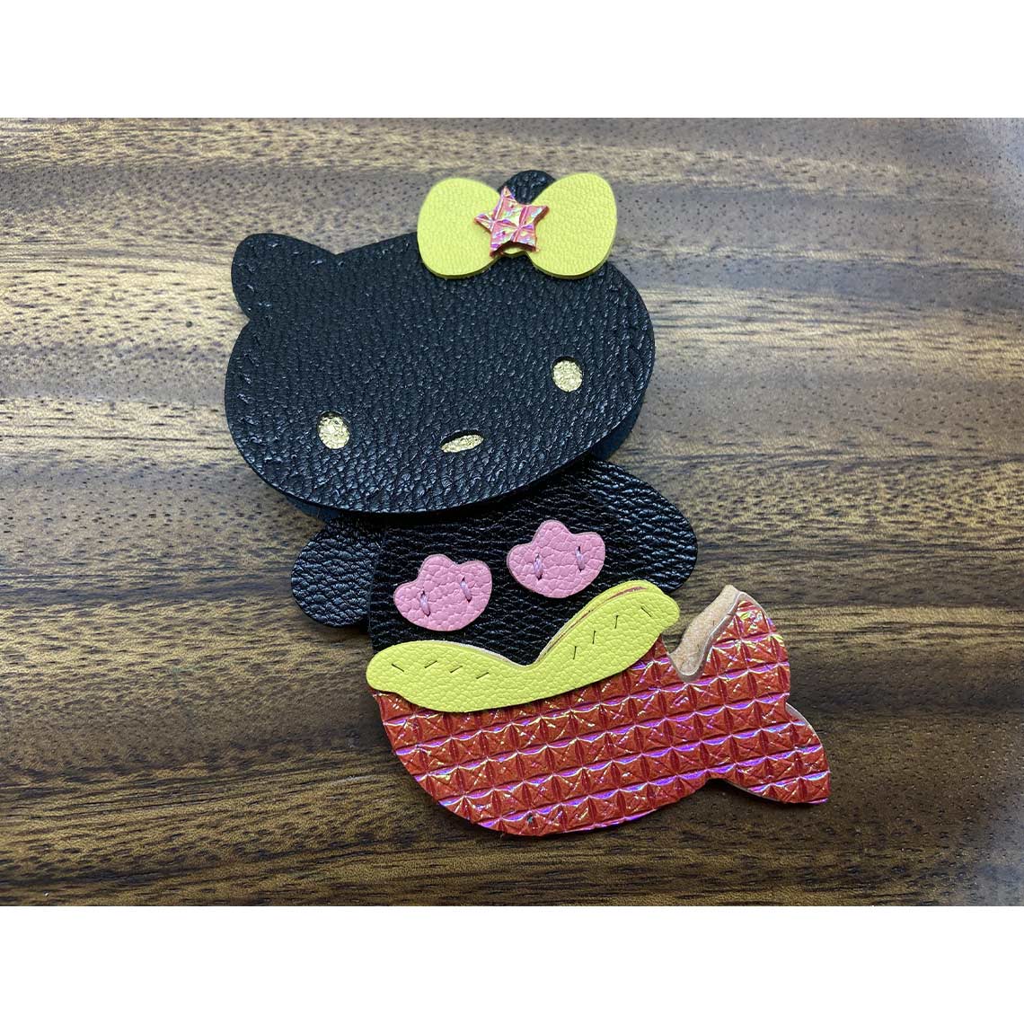 CUCUBIRD POPSEWING® Leather Mermaid Kitty Charm DIY Kit Black - Red Tail / Charm