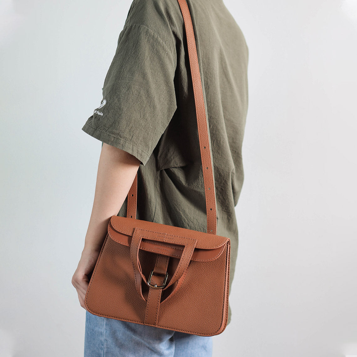 CUCUBIRD Top Grain Leather Horseshoe Bag Crossbody Bag DIY Kit Large?