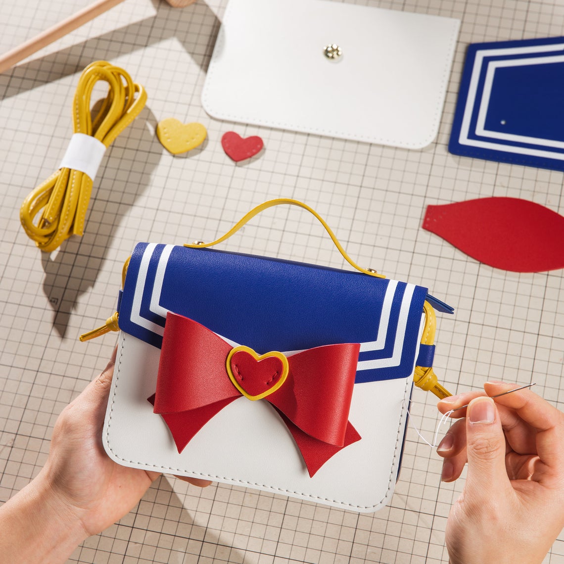 CUCUBIRD Leather Lady Anime Crossbody Bag DIY Kit ?
