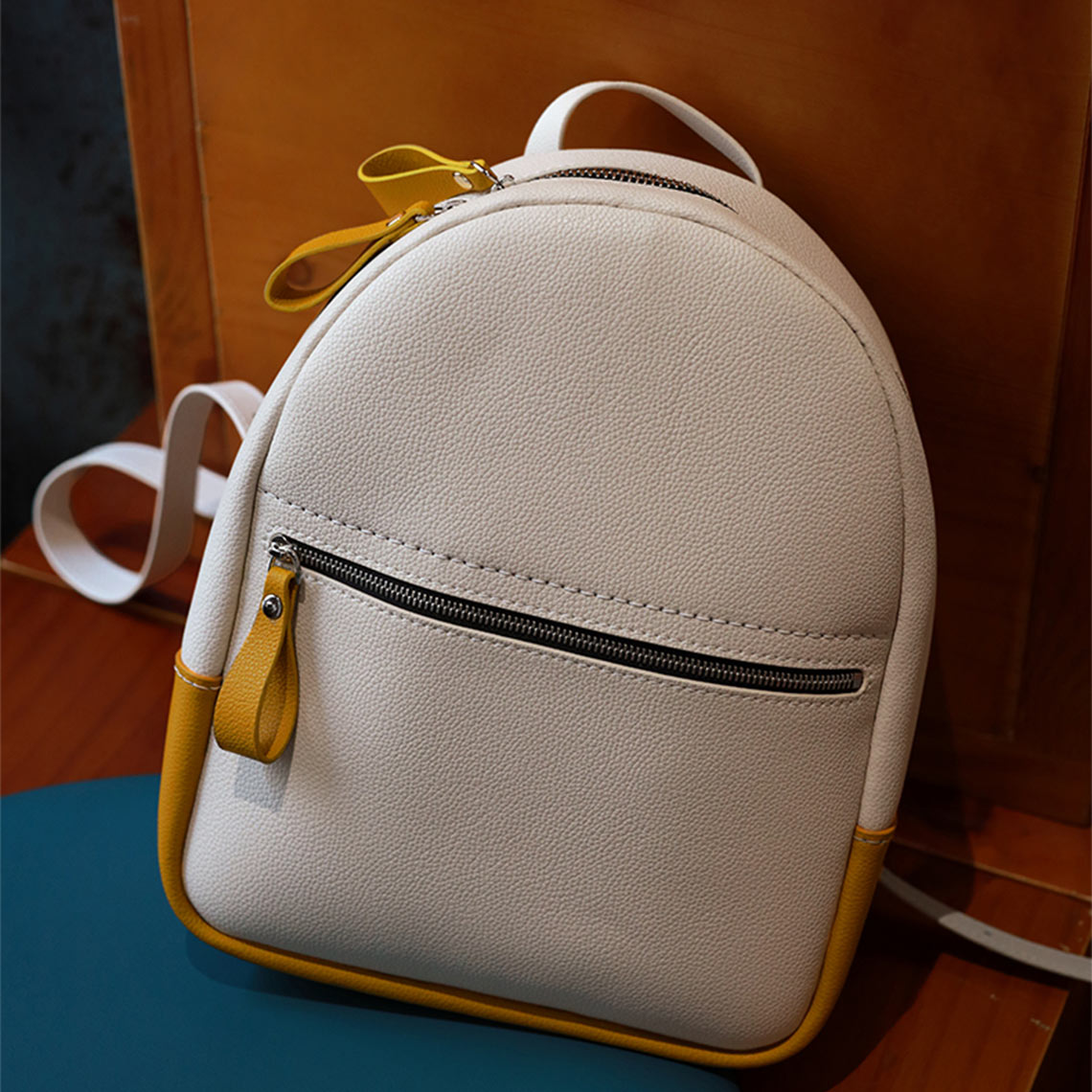 CUCUBIRD Leather Contrast Color Backpack DIY Kit ?