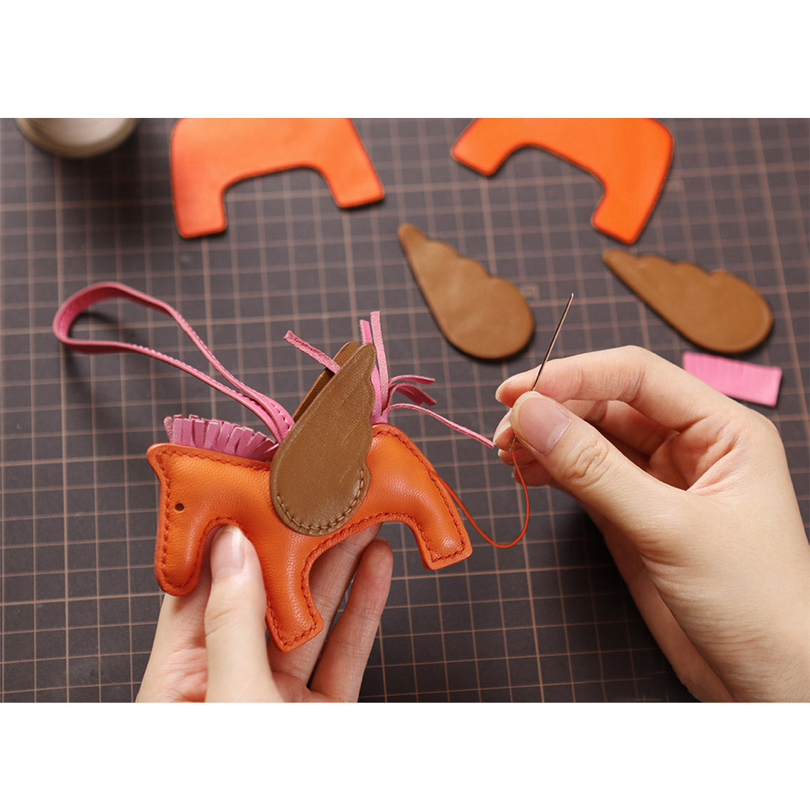 CUCUBIRD Sheep Leather Rodeo Horse Bag Charm DIY Kit ?