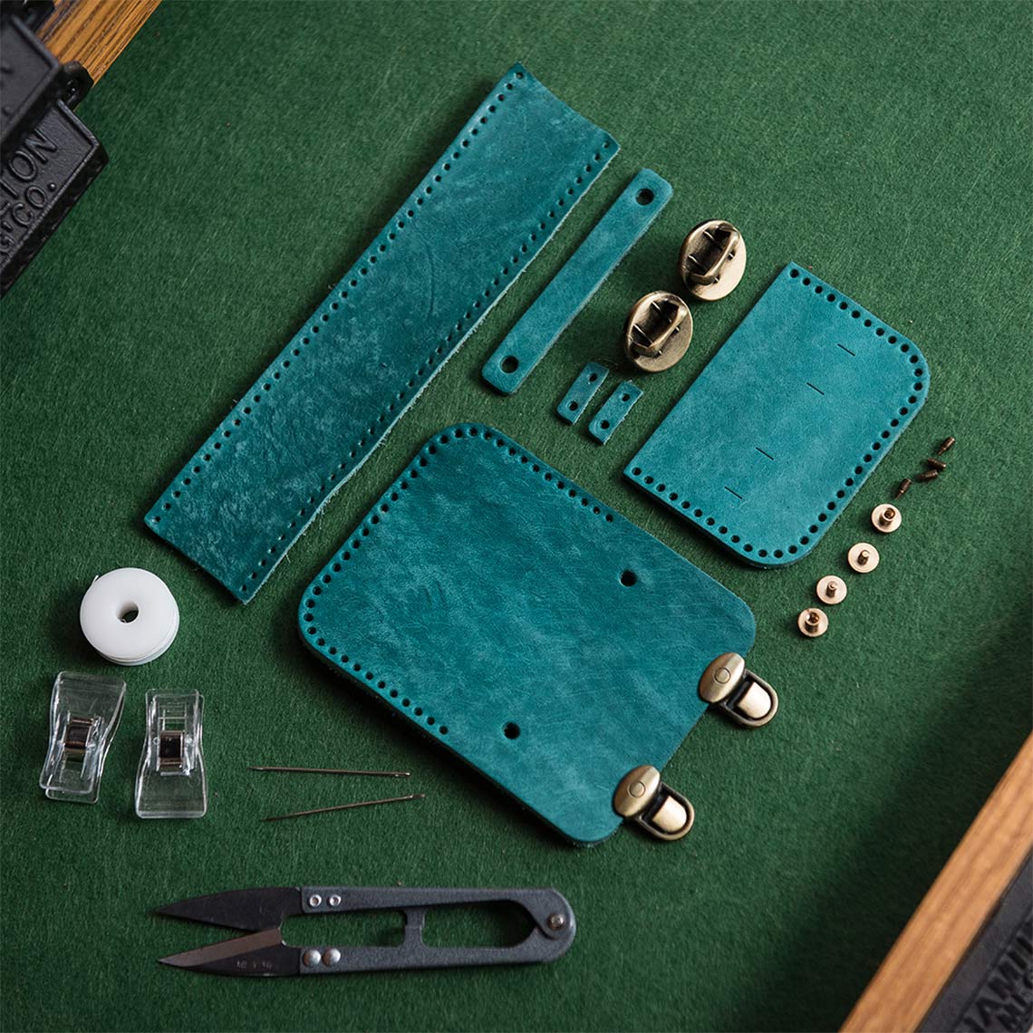 CUCUBIRD Full Grain Leather Mini Satchel DIY Kit Nubuck-Peacock-Blue?