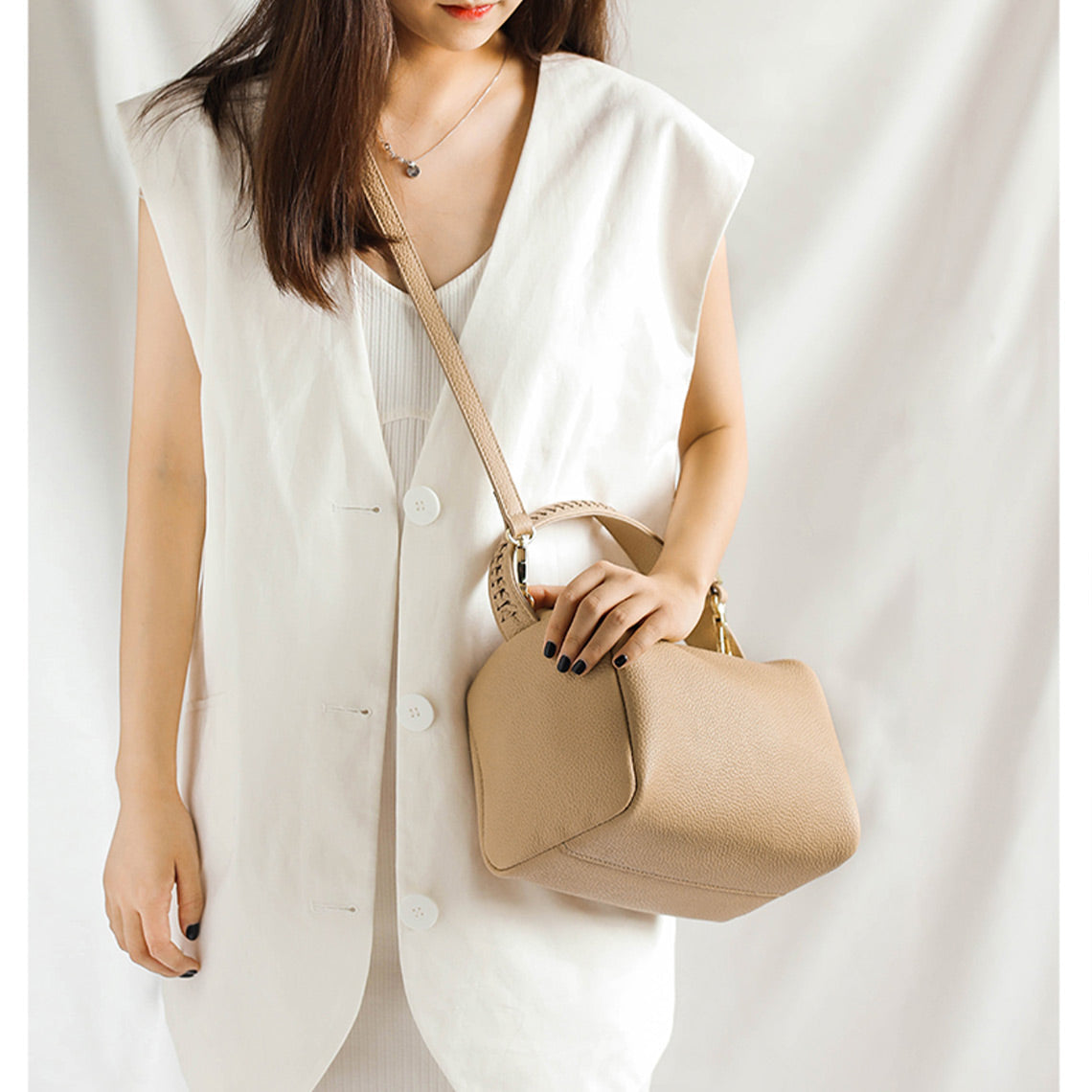 CUCUBIRD Top Grain Leather Design Pillow Bag DIY Kit ?