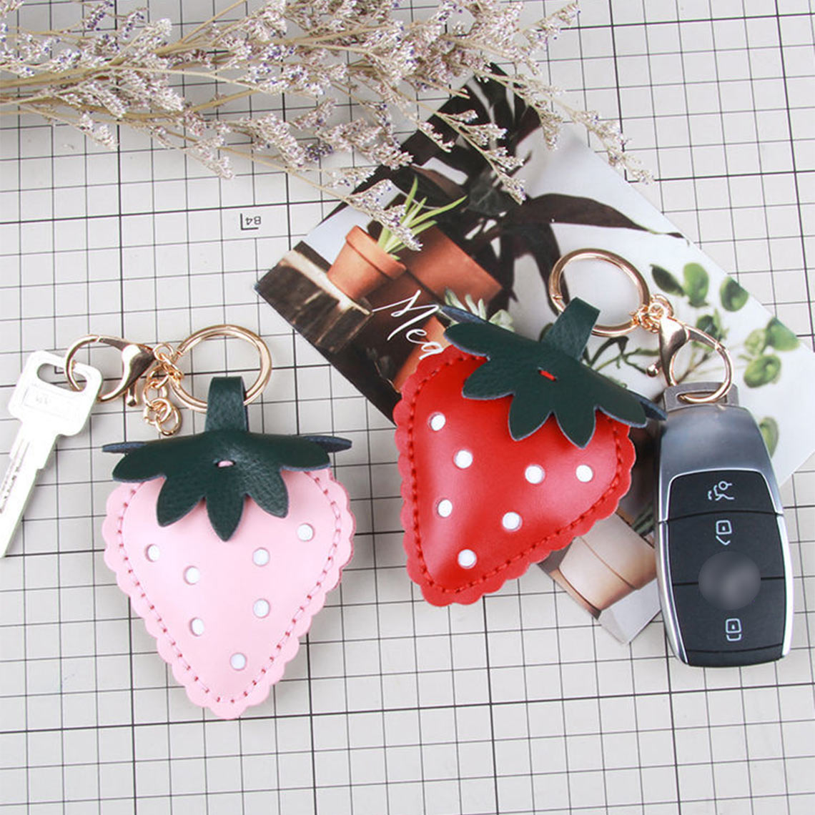 CUCUBIRD Leather Strawberry Keychain DIY Kit