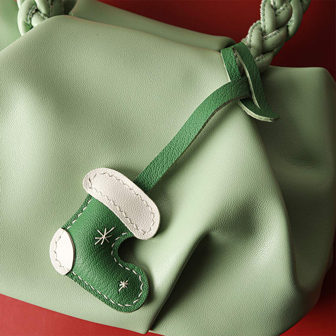 CUCUBIRD CUCUBIRD Leather Christmas Sock Keychain DIY Kit Christmas Green 