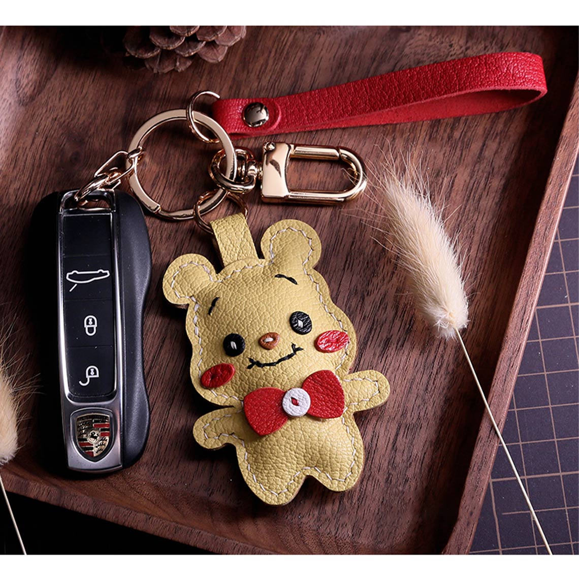 CUCUBIRD POPSEWING® Sheep Leather Cute Bear Keychain DIY Kit  