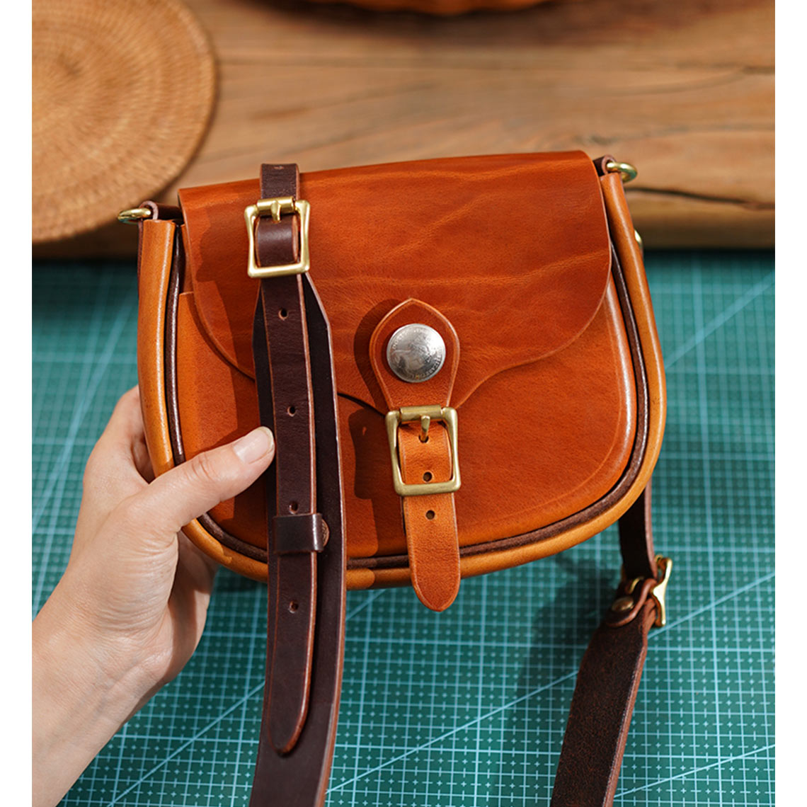 CUCUBIRD Vegetable Tanned Leather Retro Saddle Bag DIY Kit