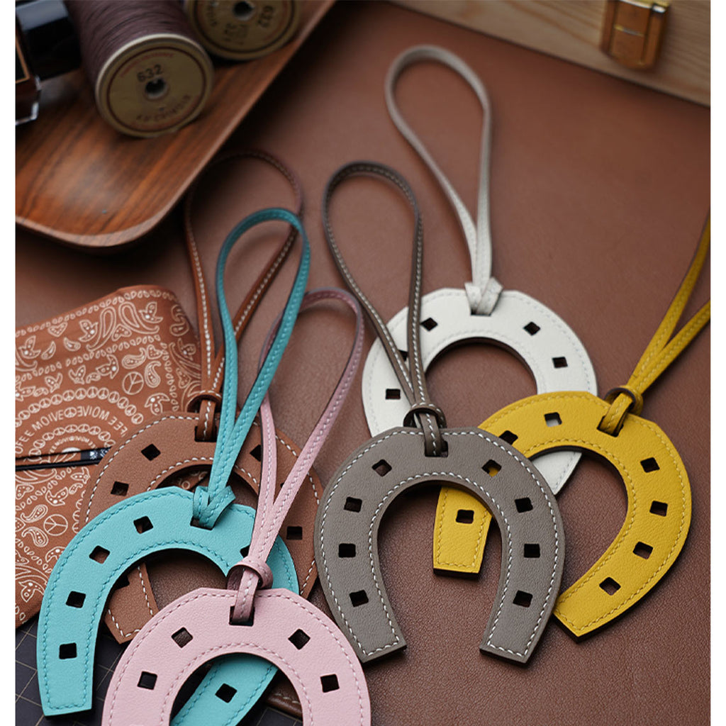CUCUBIRD POPSEWING® Full Grain Leather Paddock Horseshoe Bag Charm DIY Kit  