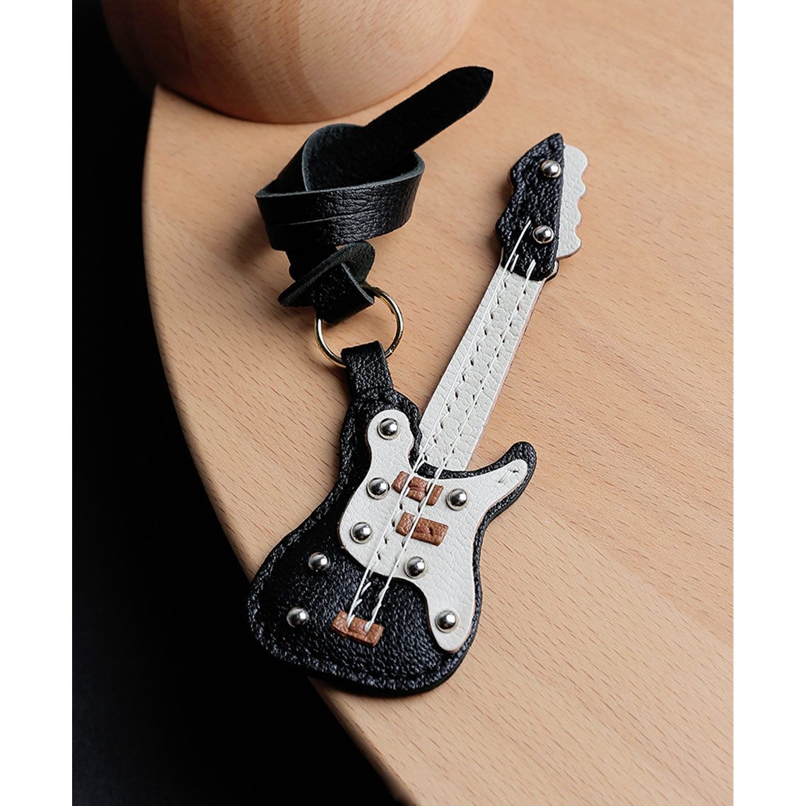 CUCUBIRD CUCUBIRD Leather Guitar Design Keychain DIY Kit Charm 