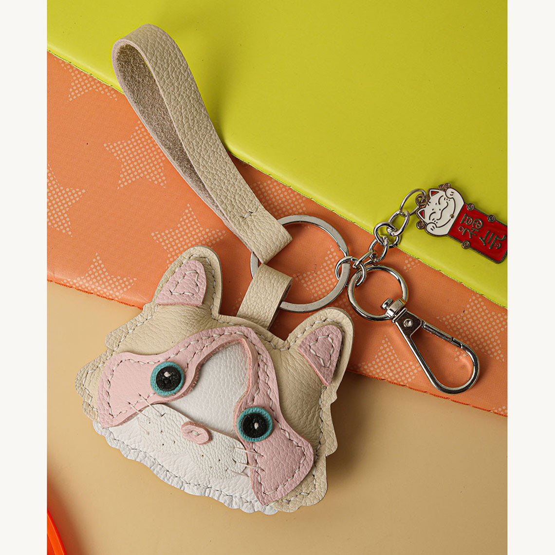 CUCUBIRD CUCUBIRD Sheep Leather Little Cat Keychain DIY Kit Pink 