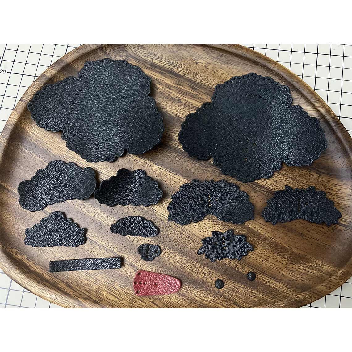 CUCUBIRD POPSEWING® Sheep Leather Teddy Dog Keychain DIY Kits  