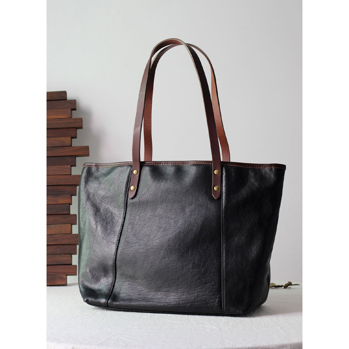 CUCUBIRD Vegetable Tanned Leather Classic Women Tote Bag  