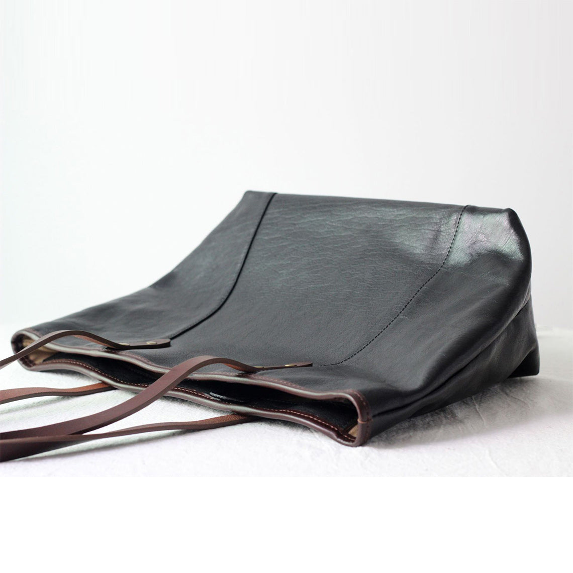 CUCUBIRD Vegetable Tanned Leather Classic Women Tote Bag  