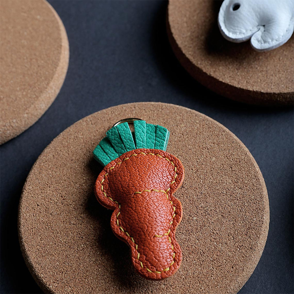 CUCUBIRD POPSEWING® Sheep Leather Bunny & Carrot Keychain DIY Kit  