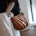 CUCUBIRD Vegetable Tanned Leather Design Shell Handbag  