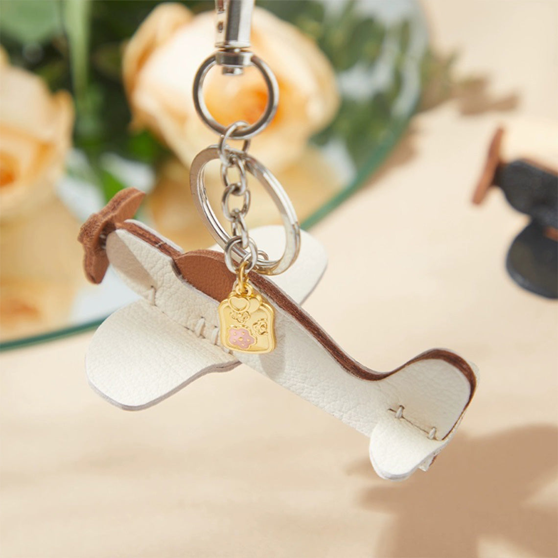 CUCUBIRD Sheep Leather Airplane Keychain DIY Kits White - Keychain 