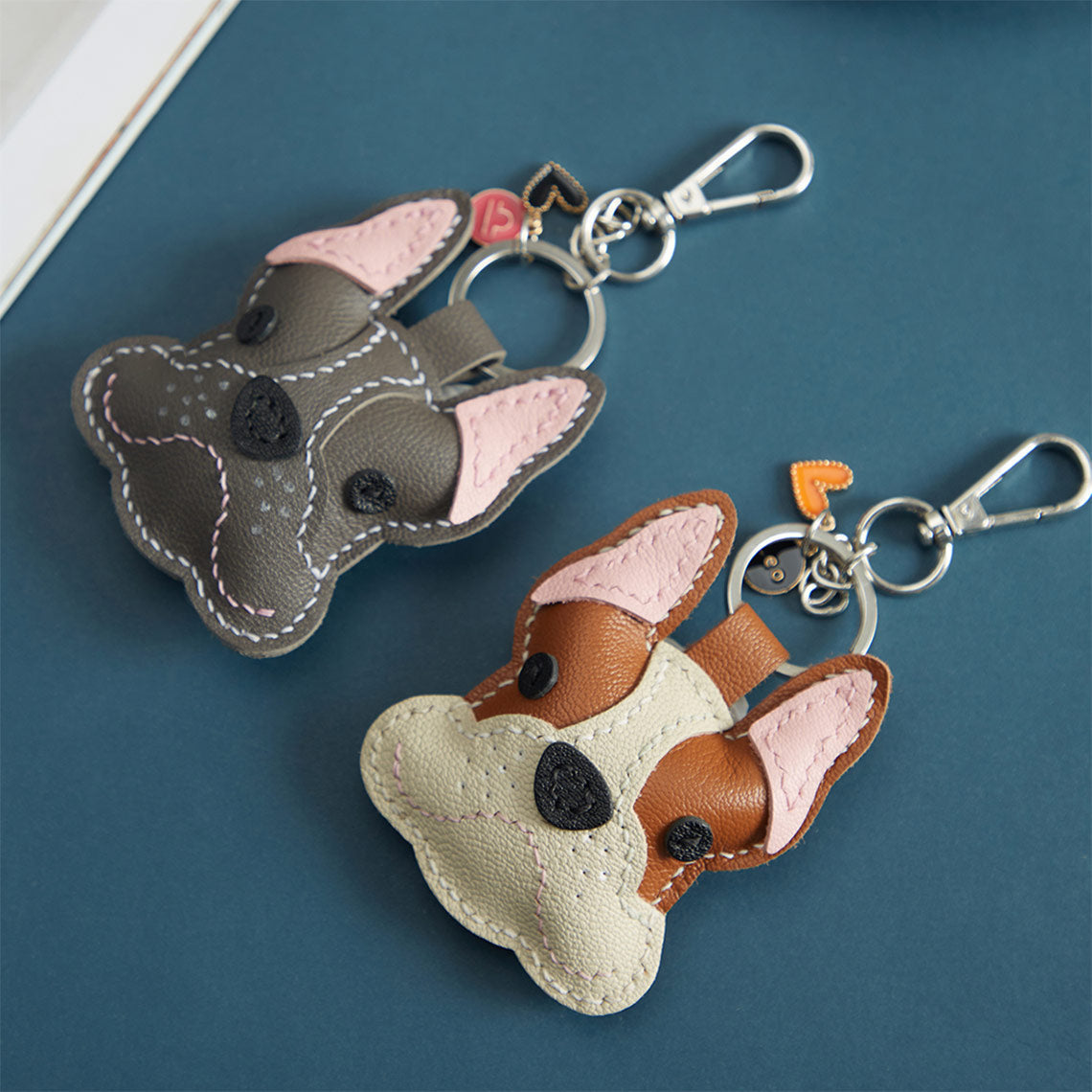 CUCUBIRD Sheep Leather French Bulldog Keychain DIY Kit Grey 