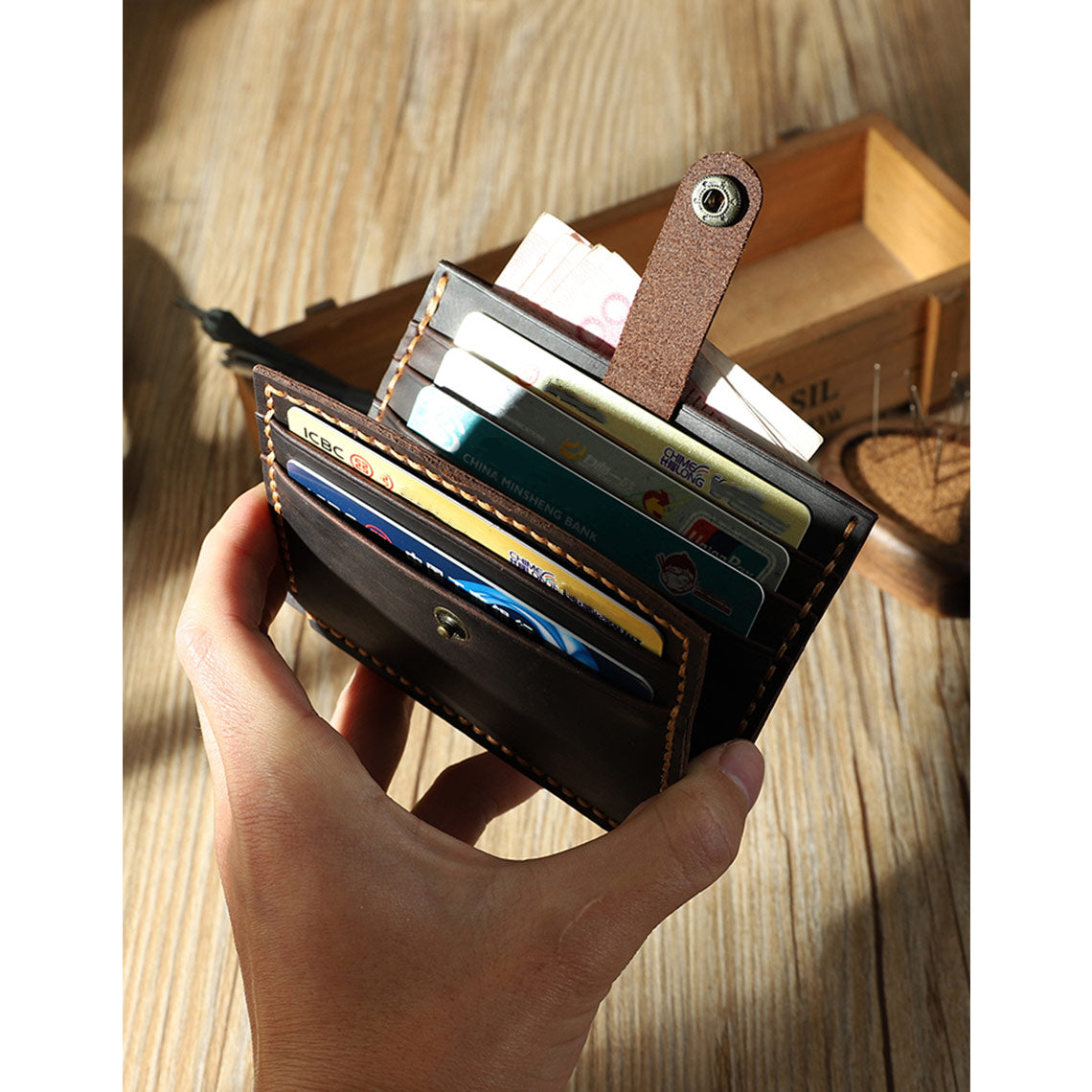 Kits de bricolage pour porte-cartes double en cuir Crazy Horse
