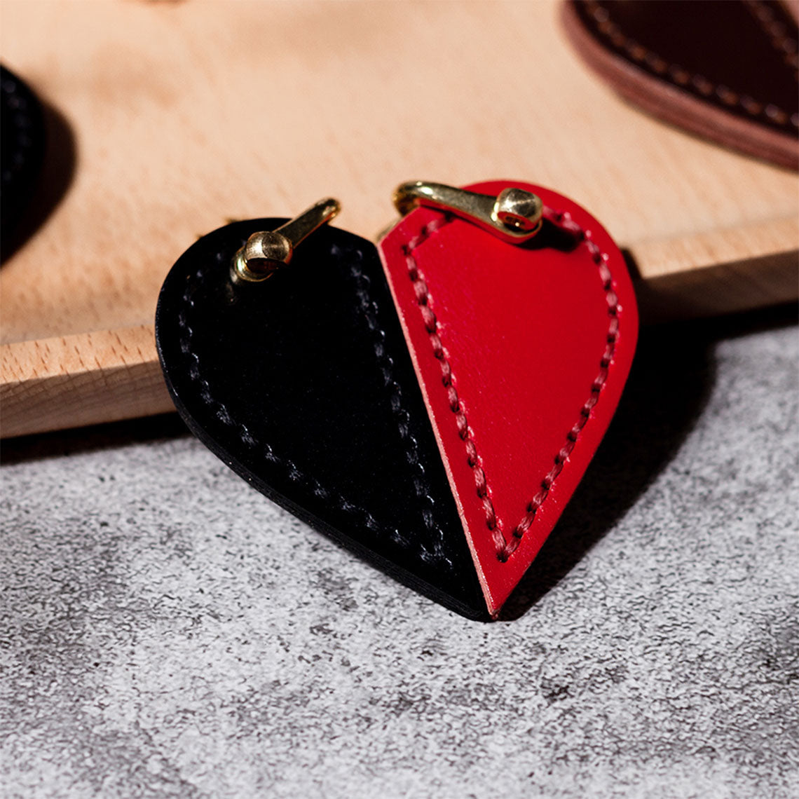 CUCUBIRD Vegetable Tanned Leather Valentine Heart Keychain DIY Kits  