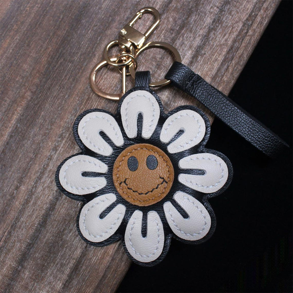 CUCUBIRD Sheep Leather Smile Flower Keychain DIY Kits Keychain 