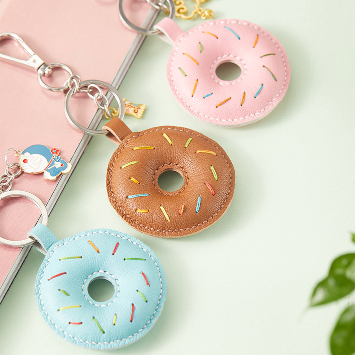 CUCUBIRD Sheep Leather Doughnut Keychain DIY Kits Blue 