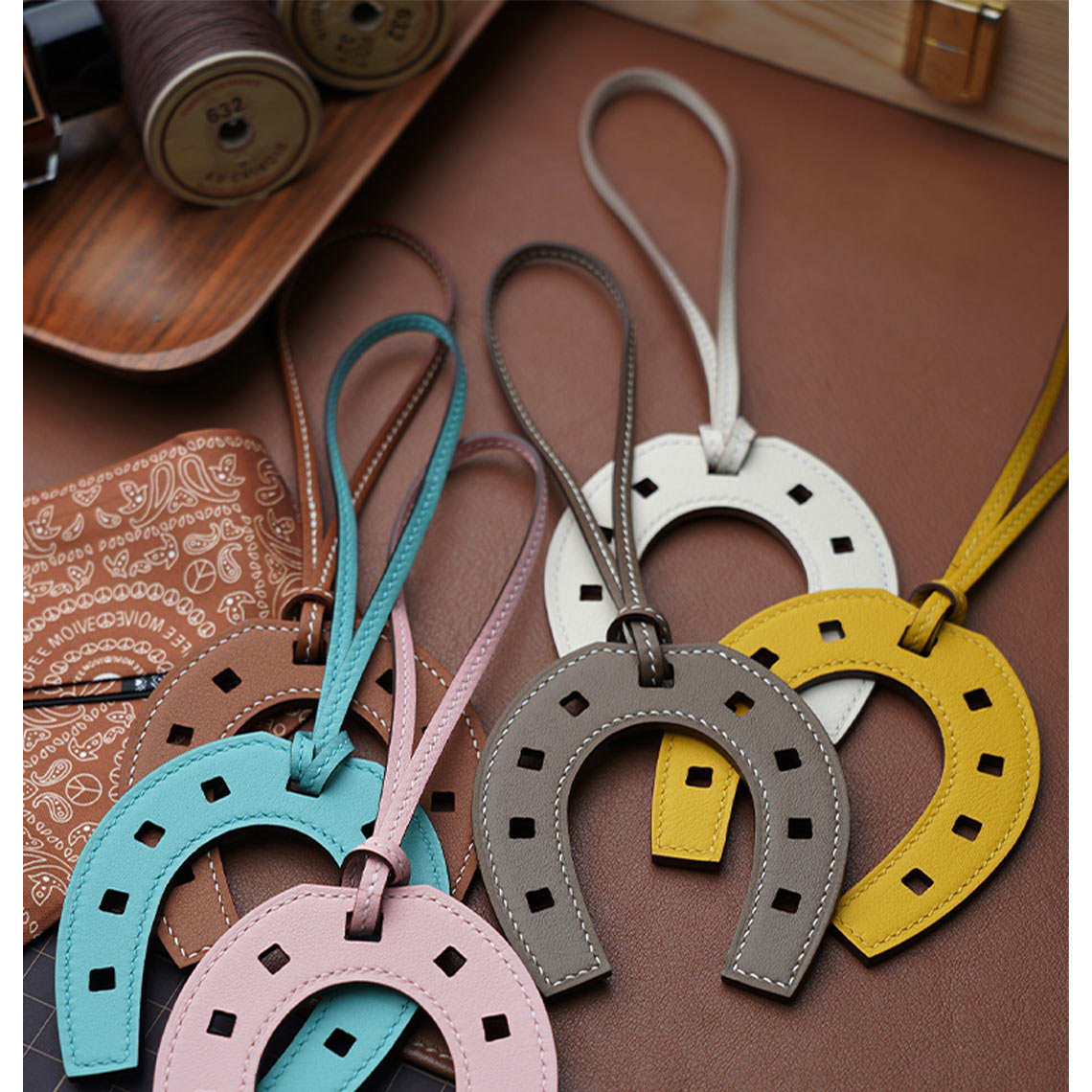 CUCUBIRD Full Grain Leather Paddock Horseshoe Bag Charm DIY Kit Custom Color 