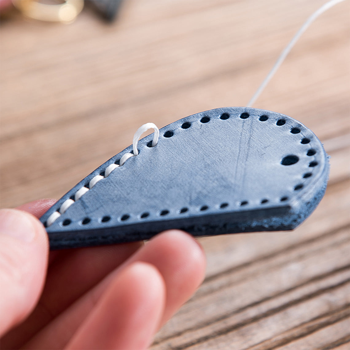 CUCUBIRD Leather Couple Loving Heart Keychain DIY Kits One Heart / Wax Leather - Blue 