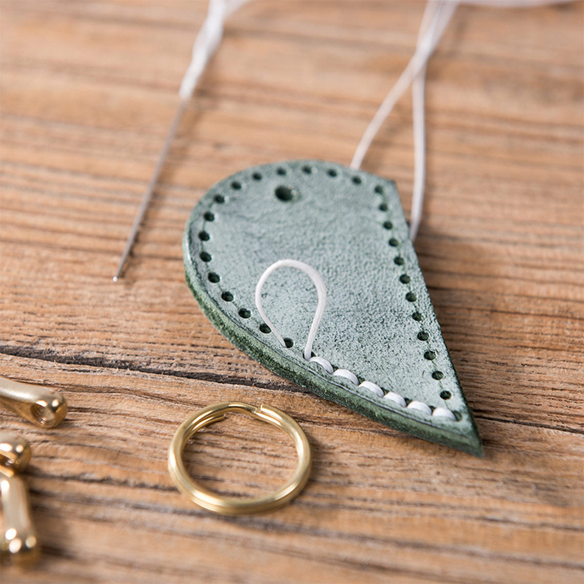 Leather Couple Loving Heart Keychain DIY Kits - CUCUBIRD