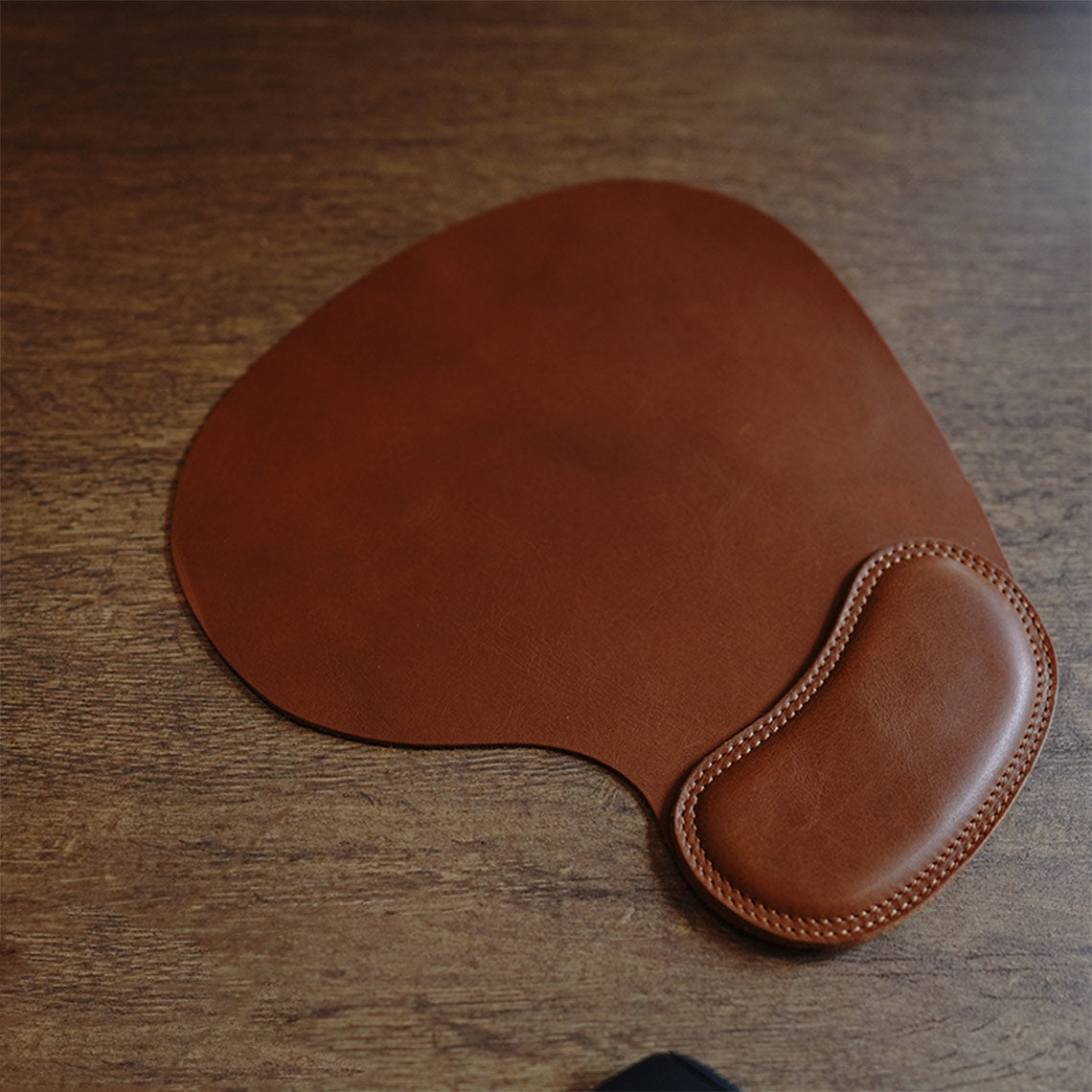 CUCUBIRD Full Grain Leather Wrist Rest Mouse Pad Brown 