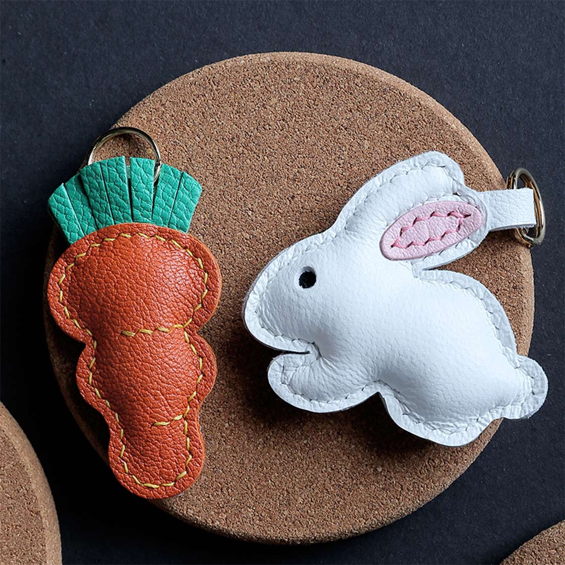 CUCUBIRD Sheep Leather Bunny & Carrot Keychain DIY Kit  