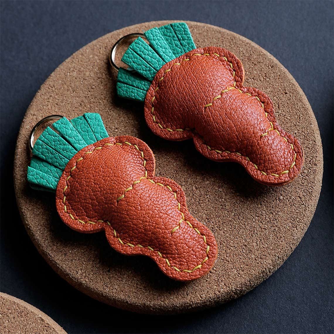 CUCUBIRD Sheep Leather Bunny & Carrot Keychain DIY Kit  
