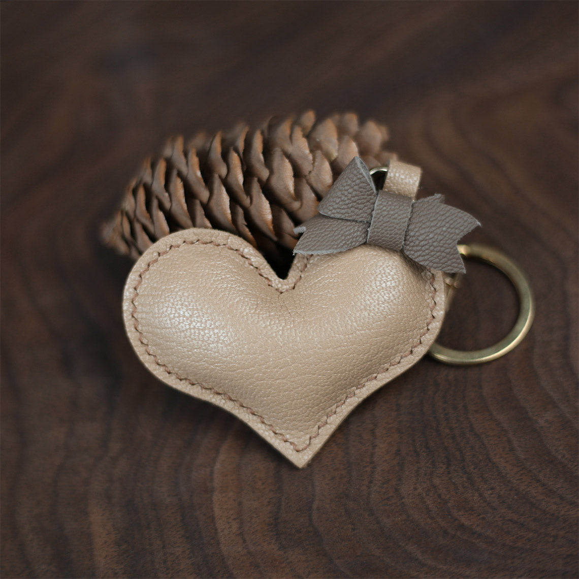 CUCUBIRD Sheep Leather Loving Heart Keychain DIY Kit Beige 