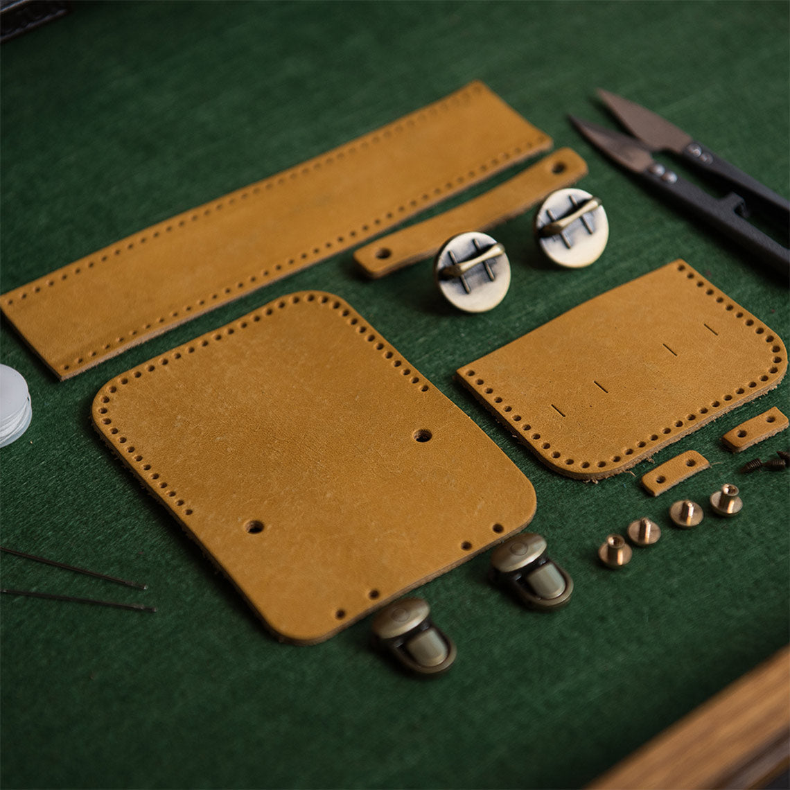 CUCUBIRD Full Grain Leather Mini Satchel DIY Kit Nubuck / English Tan 