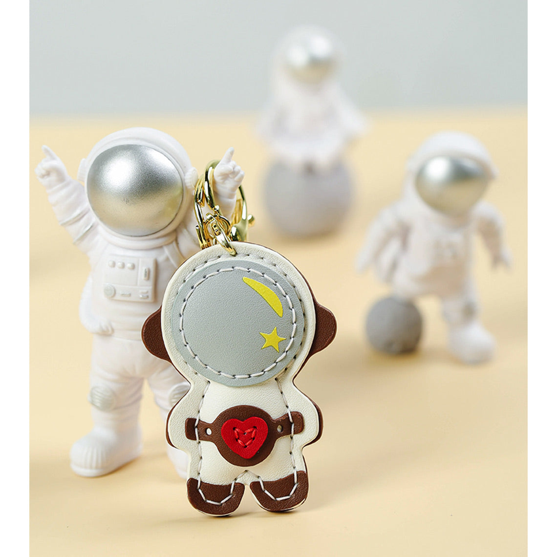 CUCUBIRD Leather Spacemen & Spaceship Keychain DIY Kit Spaceman/Brown 